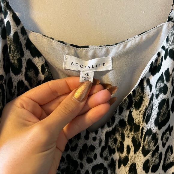 Top - Picture 3 of 7